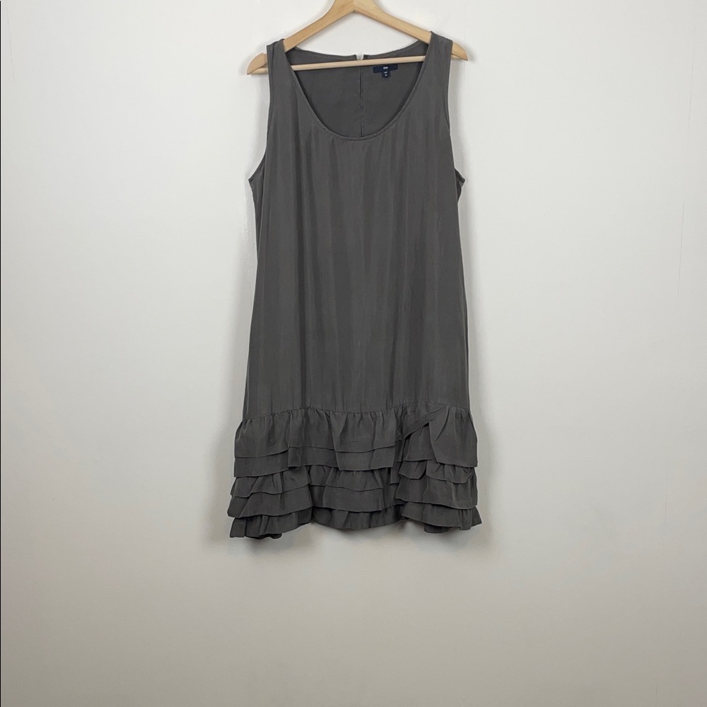 Gap Silk Ruffle Zip Closure Elegant Round Neck Women's XL Gray Sleeveless Dress